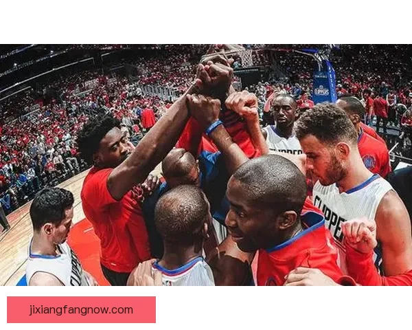 快船逆境仍团结 加兰小卡默契让人忆起骑士辉煌岁月